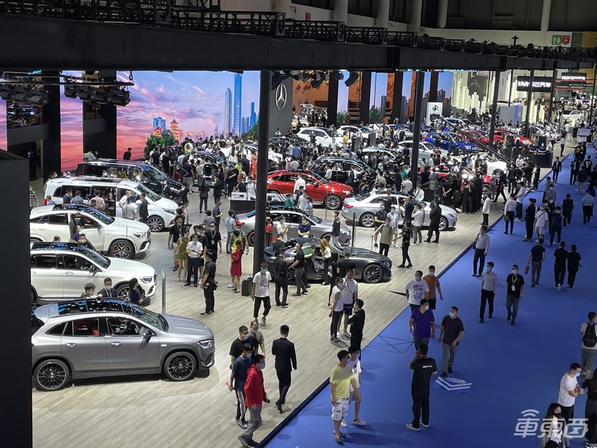 成都车展冷了,电动车热了