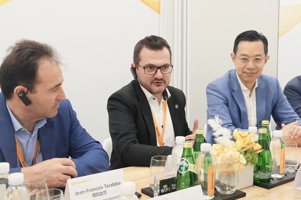 一把“数字车钥匙”如何打通苹果华为安卓？对话大陆集团高管