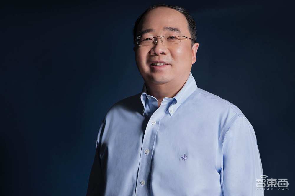 大模型时代如何圈地、建房子、招商?对话APUS CEO李涛