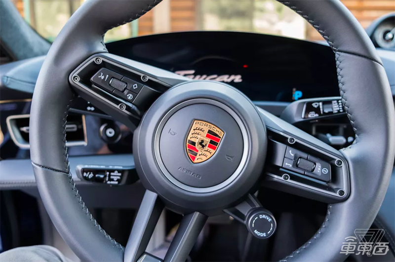 传统车企最强电动车就是它!山路试驾保时捷Taycan Turbo