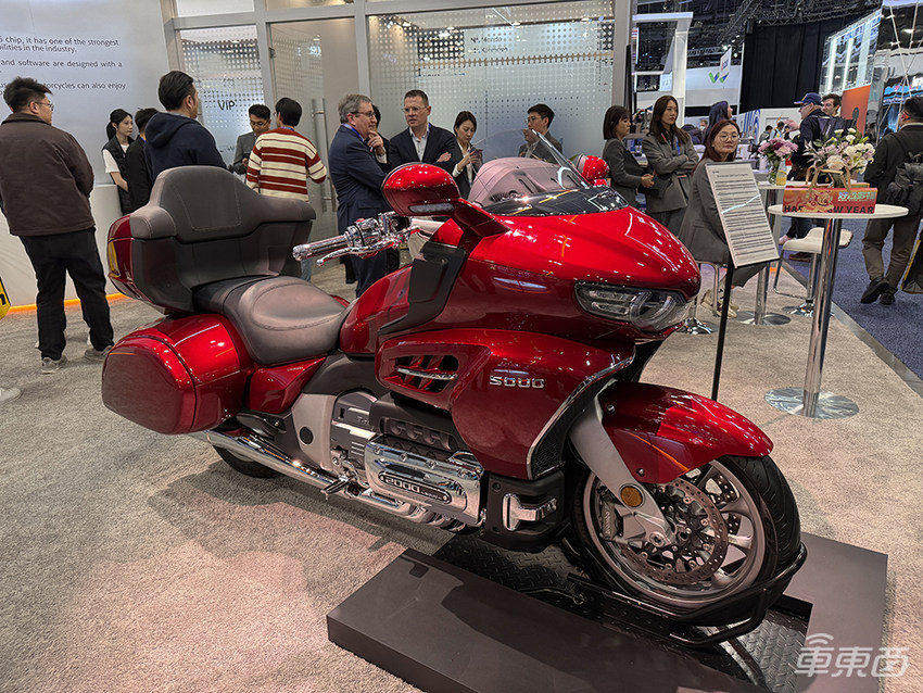 宝马智能化踢爆国产车,索尼电车75万开卖!车圈开卷CES2025