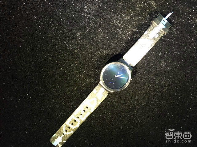 华为发布四款新表带 HUAWEI WATCH穿新衣