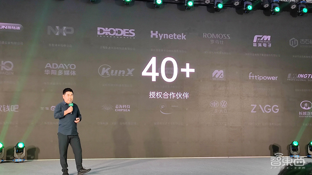 OPPO甩七项快充黑科技,电池寿命提升300%!闪充用户已近2亿