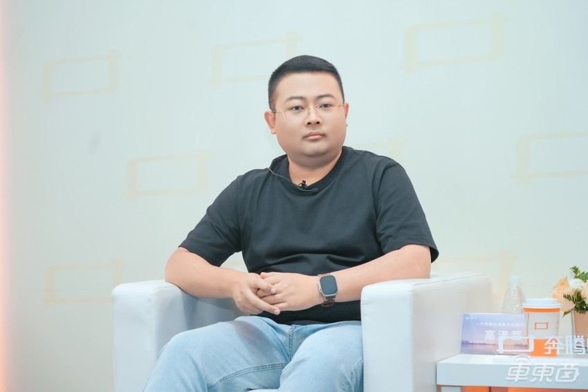 车东西对话一汽奔腾悦意技术负责人：年底发布高阶智驾，座舱更懂用户想法