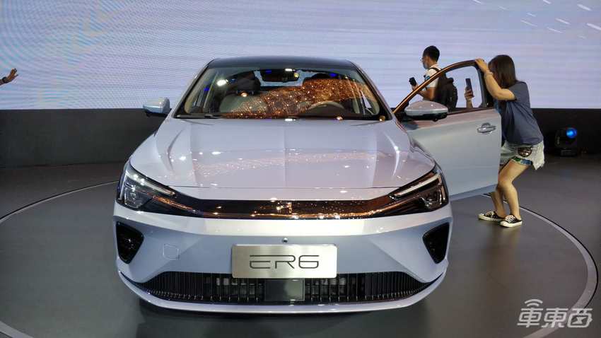 620公里续航纯电轿车16万开卖!上汽荣威ER6上市,还有L3级自动驾驶