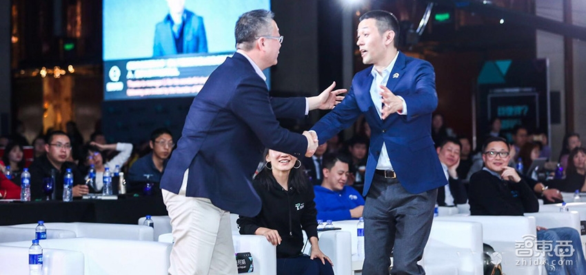 风光背后！五个中年造车男的日常 李斌1日7场会