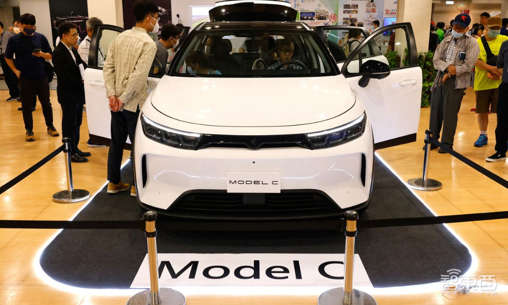 富士康董事长：AIGC推动服务器业务发展，下半年AI服务器将增一倍