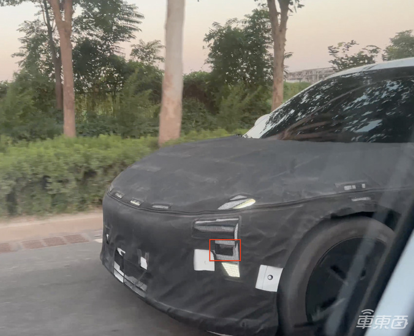 百度家的量产车曝光！逐帧解析10大关键点