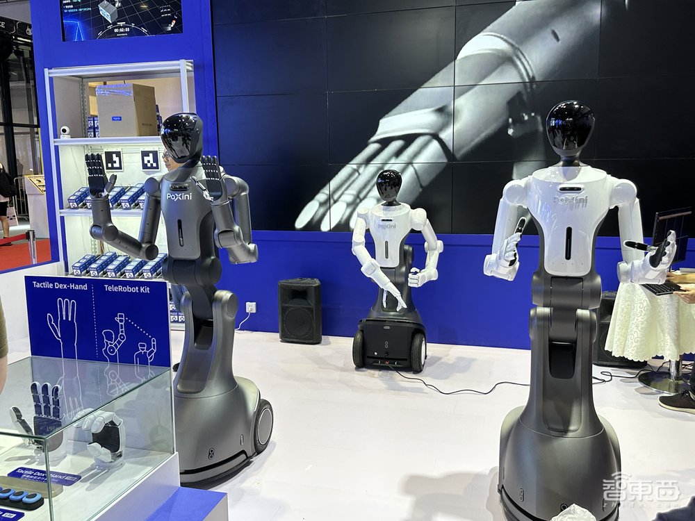 人形机器人真火了!10多款扎堆引爆亦庄,小米铁蛋2首亮相