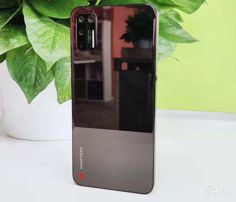 字节跳动的第一款手机！重现江湖的“坚果”怎么样？坚果 Pro 3系统体验