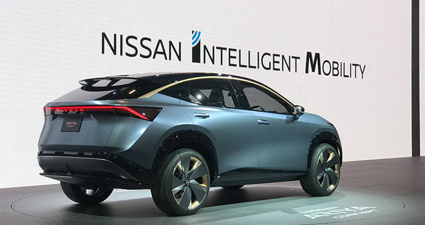 日产在东京车展大秀黑科技！挡风玻璃变AR屏幕 还能召唤虚拟副驾陪聊