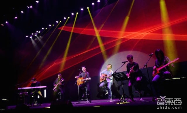 汪峰组团造HIFI耳机 最贵蓝牙版FIIL卖1599