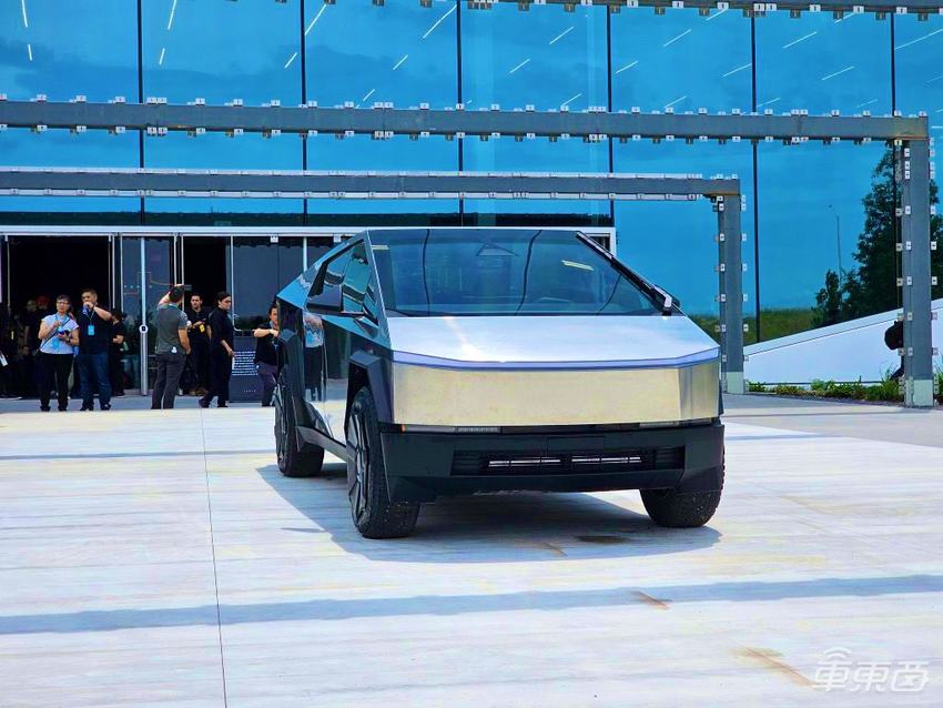 刚刚,特斯拉赛博皮卡交付,43.4万起售!史上最难造的车,比保时捷快比福特猛