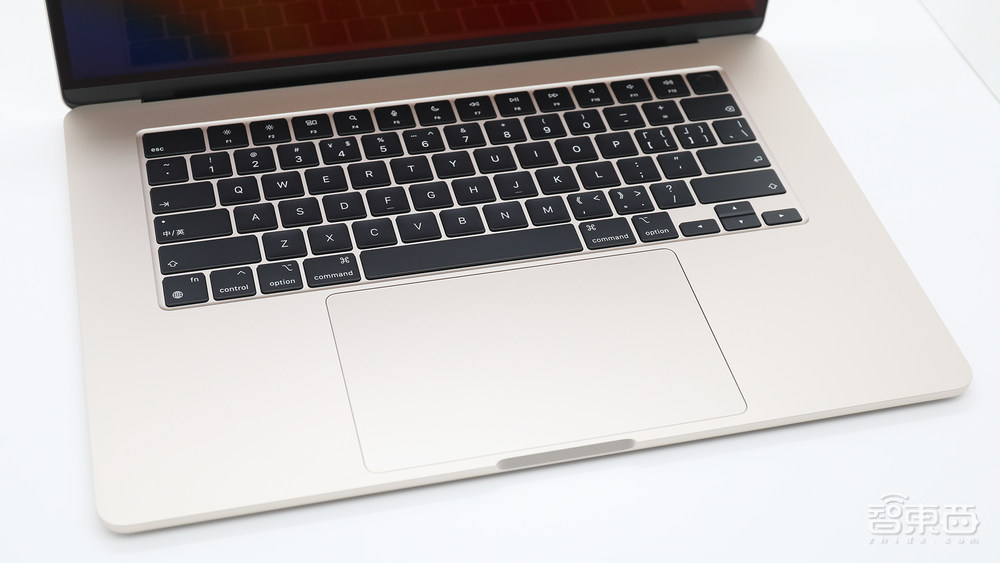 喬布斯沒想到的“大”升級(jí) 15英寸Macbook Air五“大”爽點(diǎn)