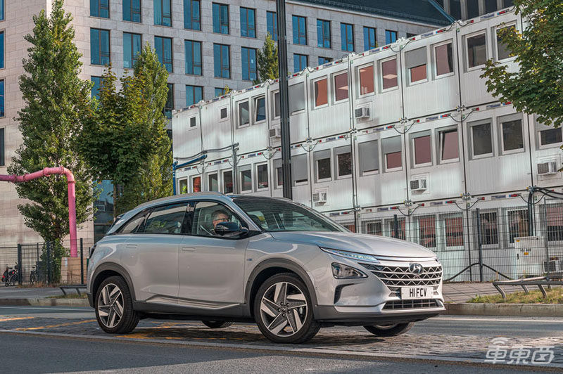15分鐘“充電”566公里！1600公里長途試駕現(xiàn)代氫能源SUV