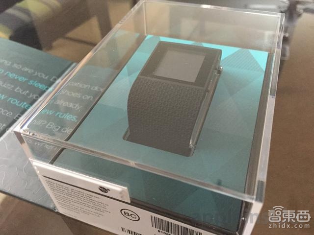 Fitbit Surge试玩体验:功能丰富