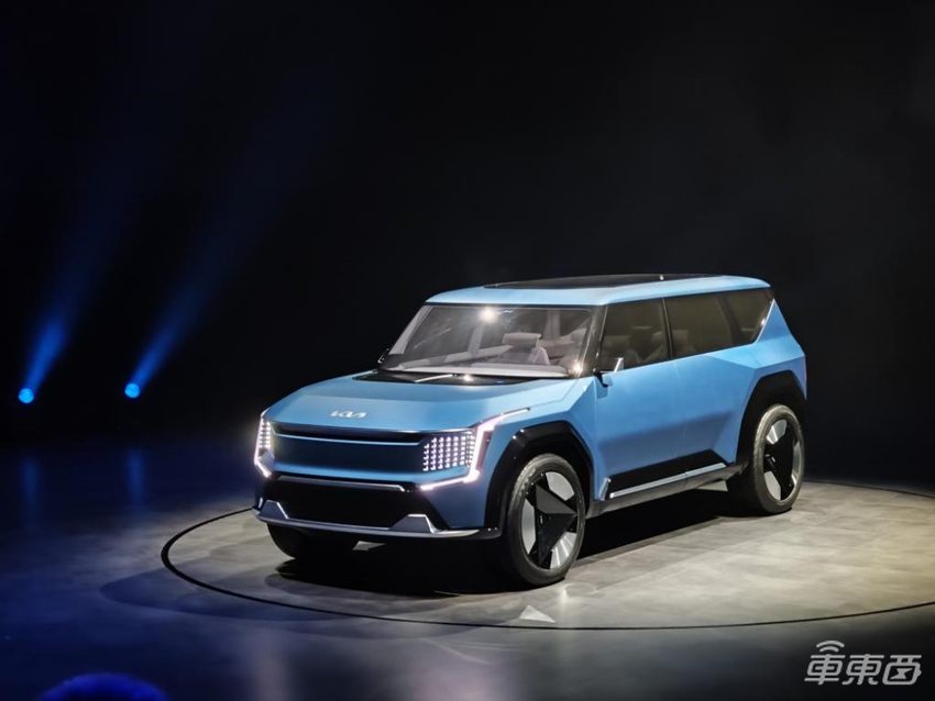 起亚加码电动化转型!三款电动新车亮相国内,还将搭建充电网络