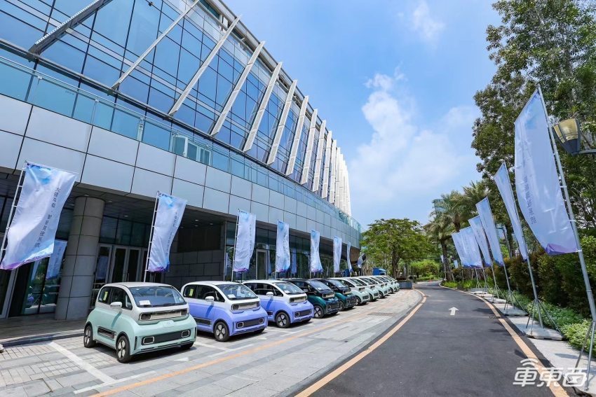 大疆总裁评汽车智能化：费了很大力气只能前进一点点