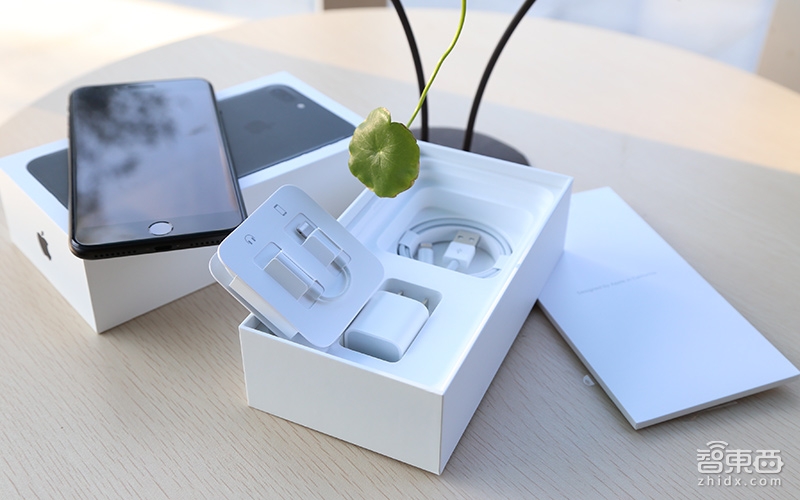 iPhone 7留下了这些彩蛋 深度体验发现细节之变