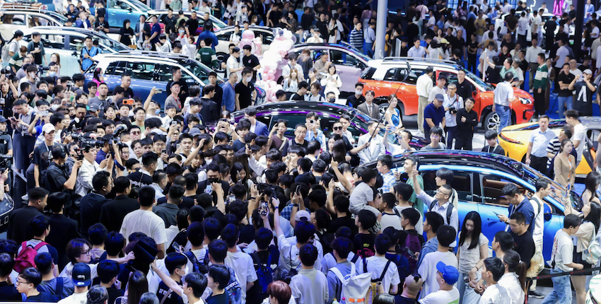 小米再超问界！理想重回新势力前二，10大车企月销齐跌