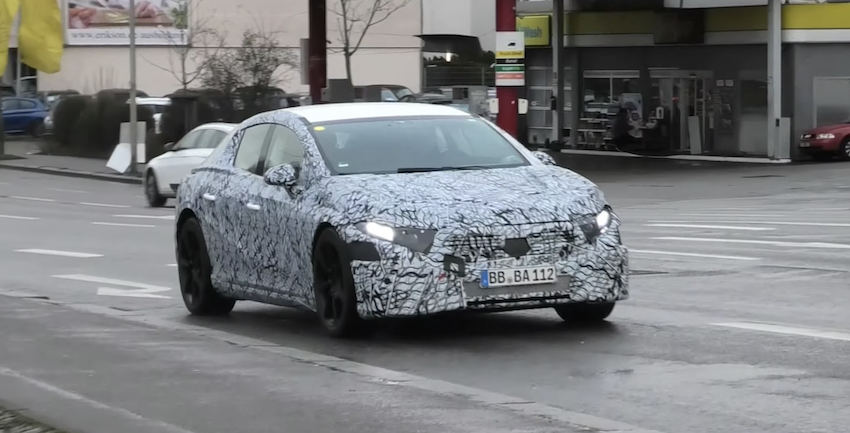 奔驰EQS中控内饰曝光 车内竟安装两台“平板电脑”！