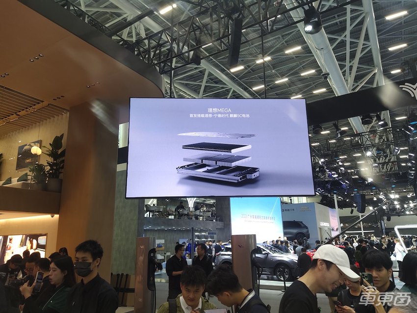 “华为联盟”组队出击,国产百万豪车炸场……广州车展成明年车市风向标