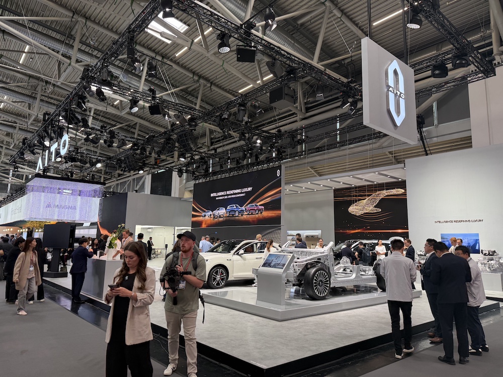 103条中国车圈好汉激战慕尼黑!暴走一天看全欧洲最大车展,BBA不服激烈反攻