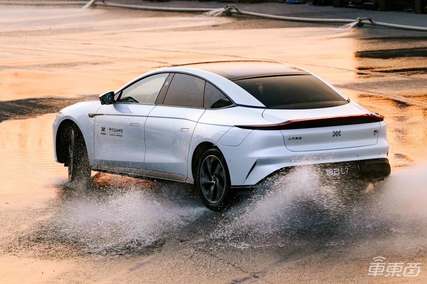 智己L7正式上市!36.88万起售,后续可升级3颗激光雷达