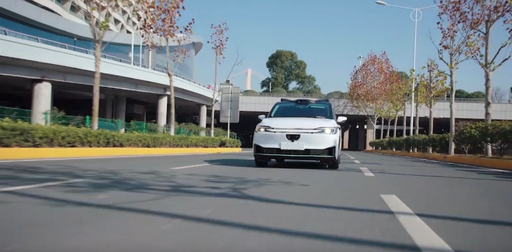 无人驾驶“三大家”初现：“不被看好”的“土萝卜”，正在打破“特斯拉崇拜”