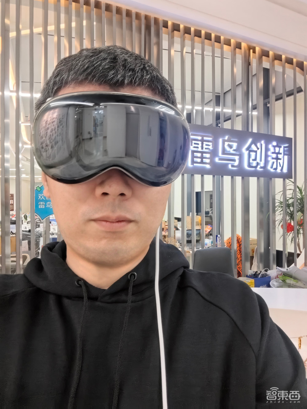 一年斩获三轮融资!要打造AI最佳载体,雷鸟将推AR版“GPT Store”