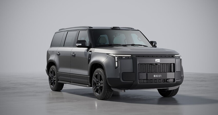 极石01售价34.99万起！除了彩电大沙发，还带厨房热水器