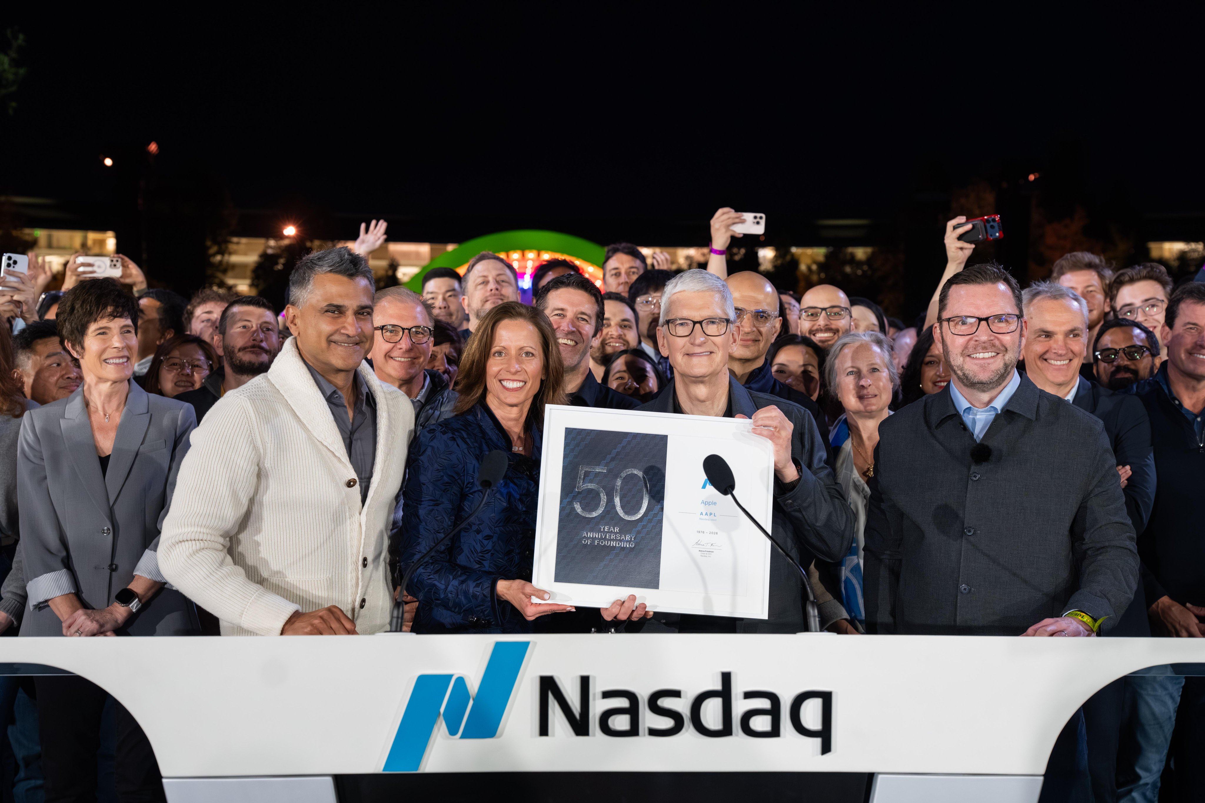 苹果，50岁生日快乐！