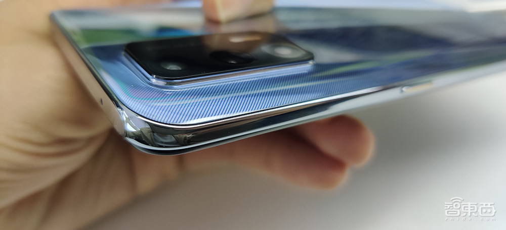 realme GT首发体验:堆料足、狠调教,骁龙888终于遇到对手!