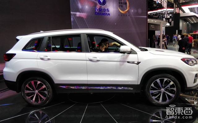 长安神车CS75玩智能:语音助手慢半拍 OTA还得蹭WiFi!