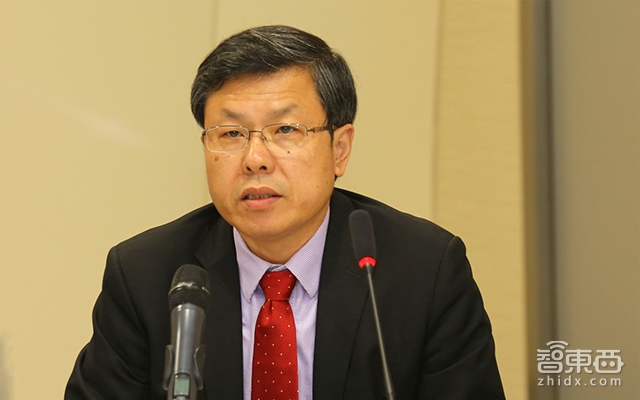 李书福20年发家史:从造车黑户到吉利帝国