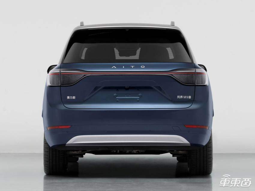 余承东两分钟再发两款车！一辆瞄准Model S，一辆真“遥遥领先”