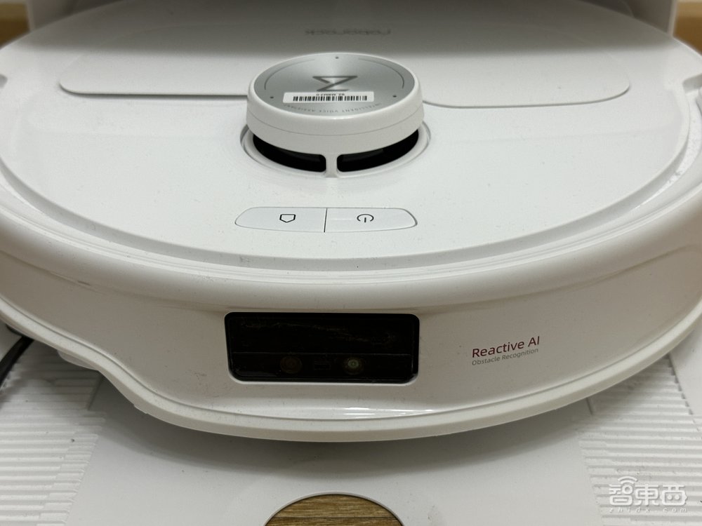 深度体验15天！扫地机器人进化出双伸缩机械臂，石头P10S Pro如何全面升级？