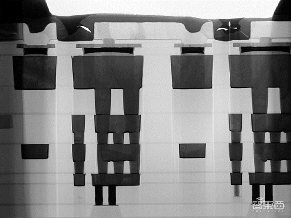 忆阻器存算一体AI芯片登Nature，能耗仅有CMOS方法的十万分之一