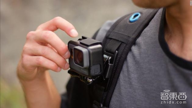 智东西晚报:蔚来汽车完成数亿美元融资,人脸识别平台可被照片骗过