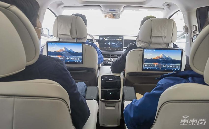 实探腾势门店：豪华车主扎堆看，比亚迪亲儿子突围高端