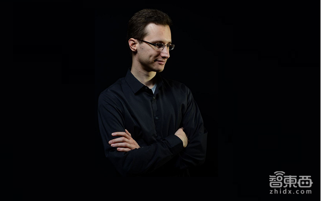 这位伯克利小姐姐 让机器人能“预见未来”