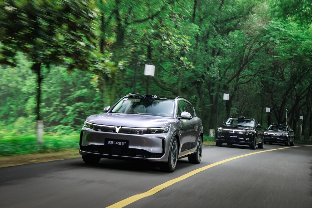 年底买车不纠结!25万级满配华系SUV,开走即血赚