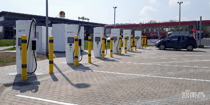 充電4分鐘行駛100公里！揭秘電動汽車超級快充