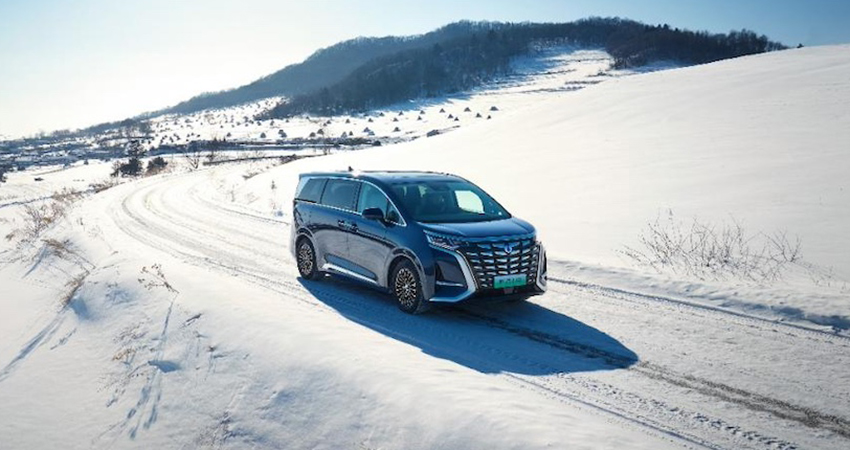 新能源MPV销冠迎来改款！腾势D9 33.98万起售，车内舒适性再次提升