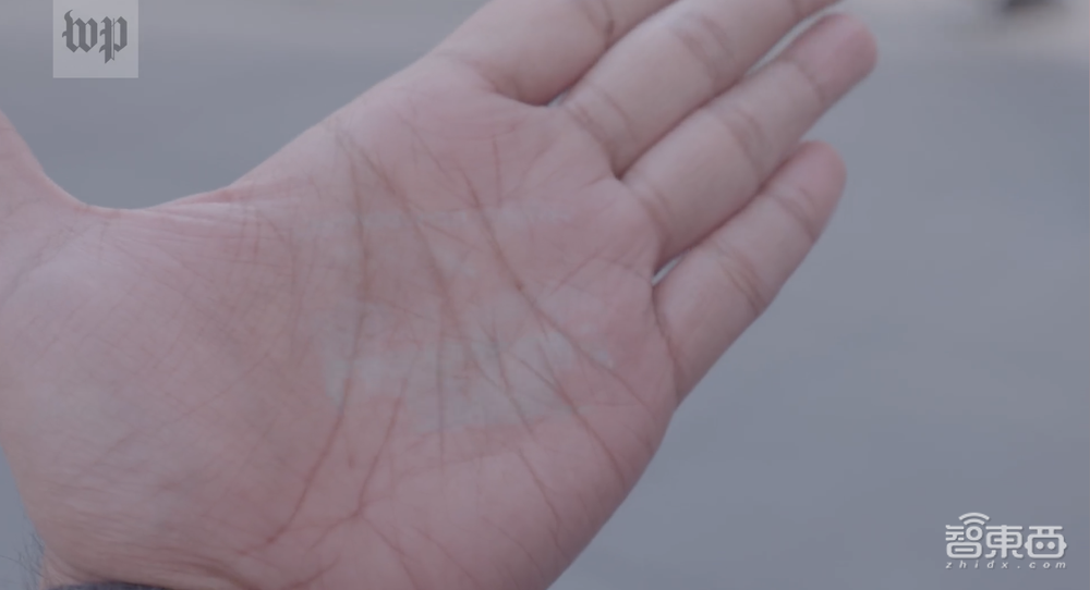 “AI版iPhone”口碑翻车!被嘲美丽废物,售价超5000元,又贵又难用