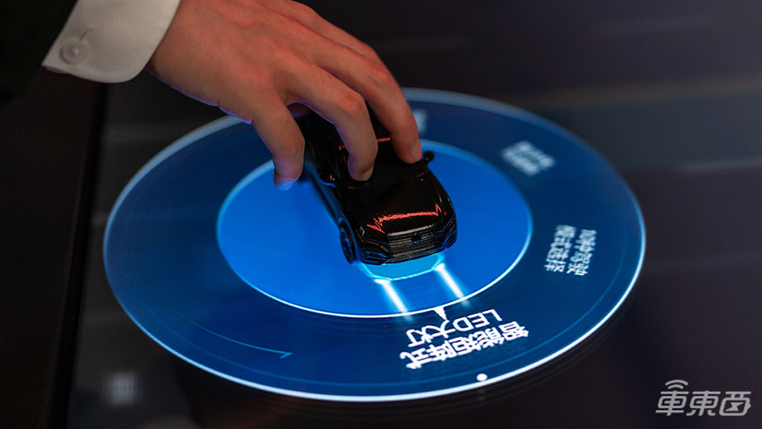 传统车企4S店智能化升级怎么搞？大众进口率先拿出成果