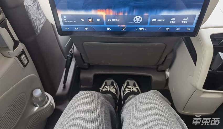 实探腾势门店：豪华车主扎堆看，比亚迪亲儿子突围高端