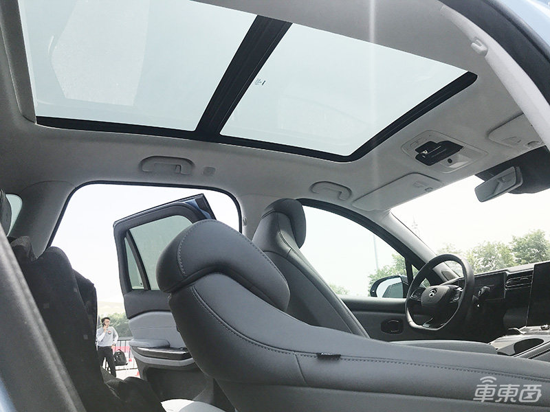 蔚来ES6试驾!这才是未来