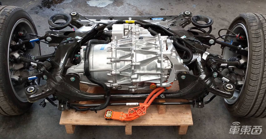 特斯拉“失控”罗生门,闹到全世界的悬案