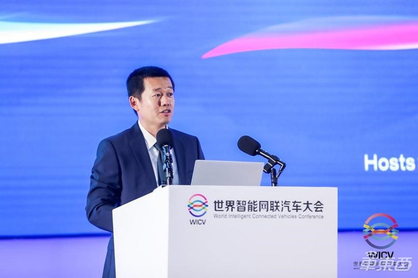 两大顶级峰会同日召开 顾维灏与马斯克同聚焦自动驾驶“安全”问题   